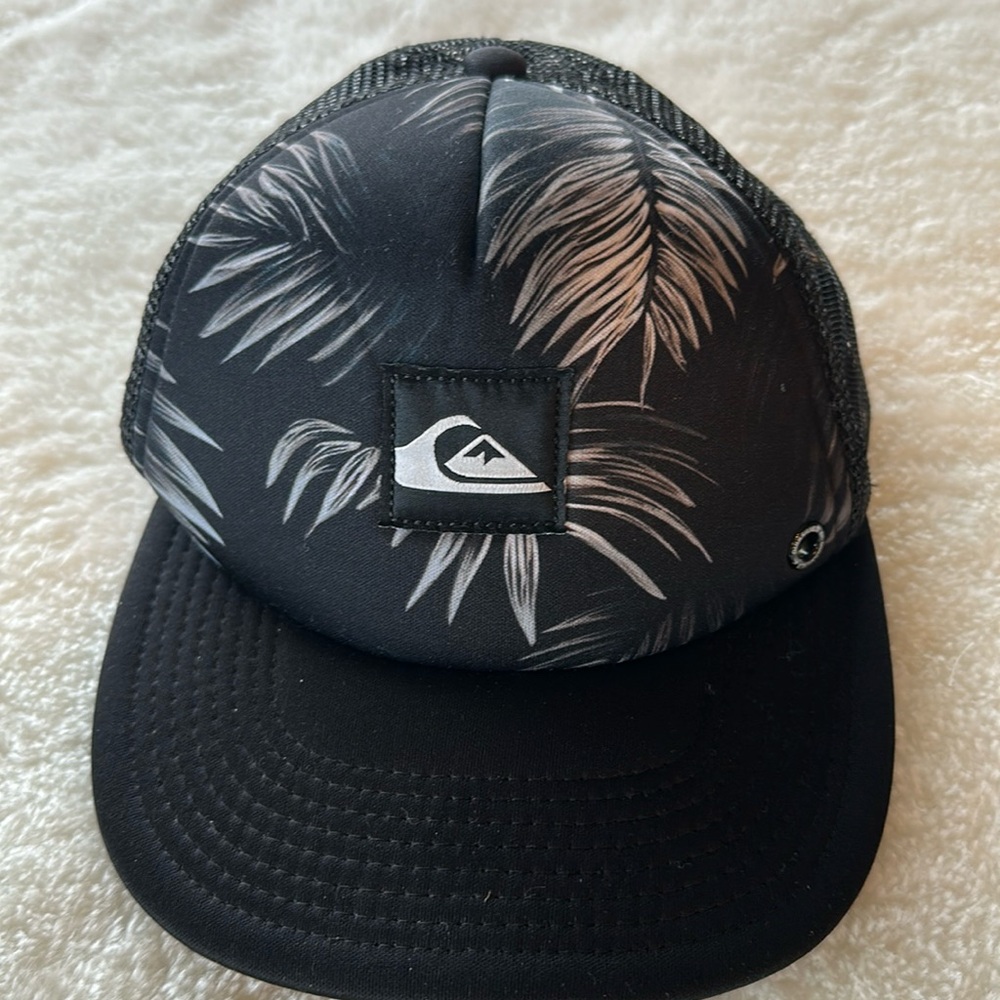Nwot. Quicksilver hat for
Women
